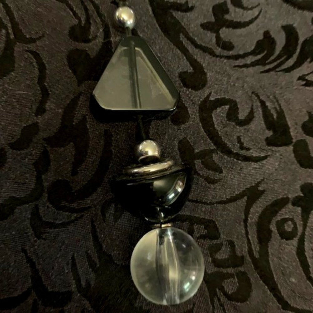 Modern Unique Shapes in black & clear acrylic: Necklace with earrings